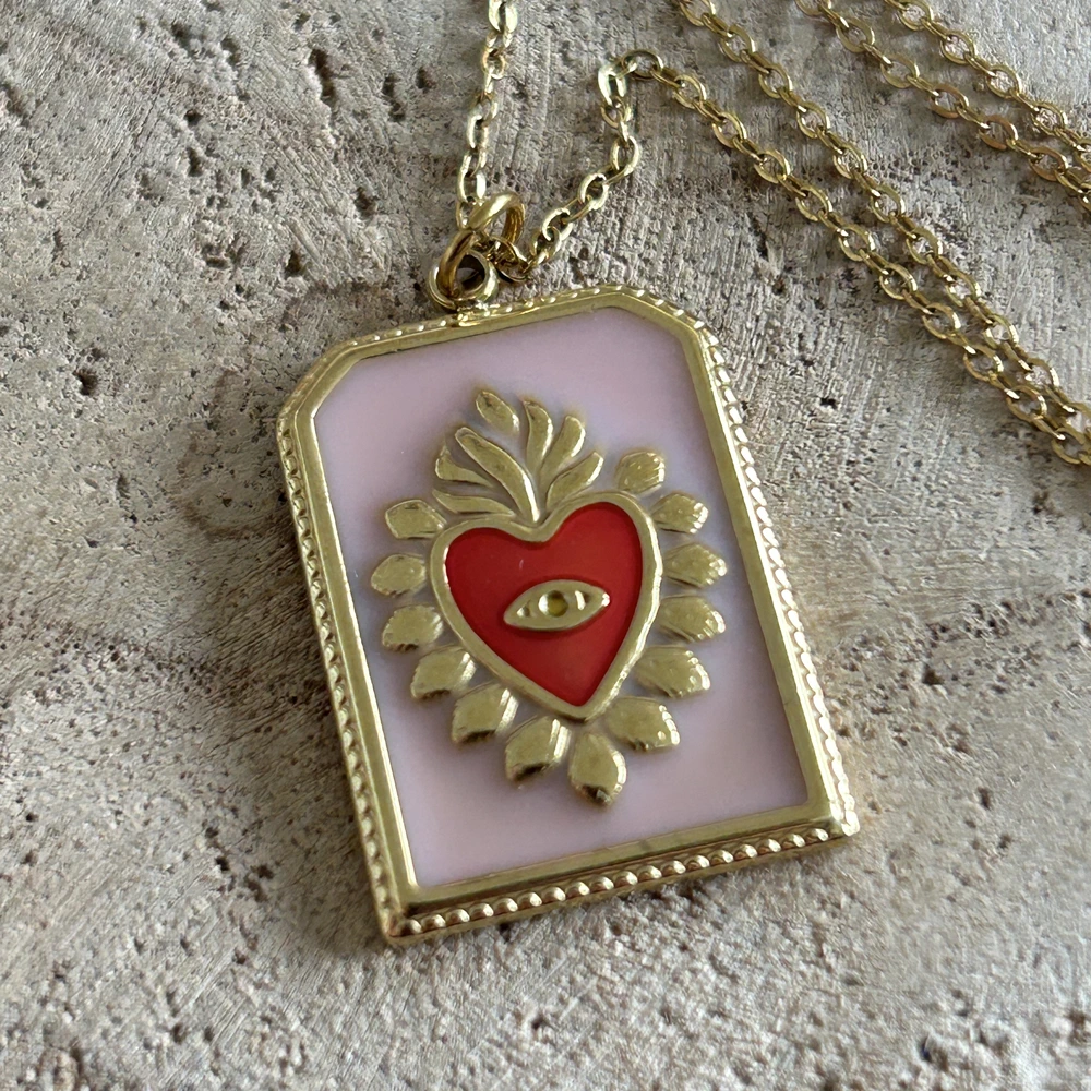 Collier amulette coeur sacré rose, Lililovemoon – Image 3