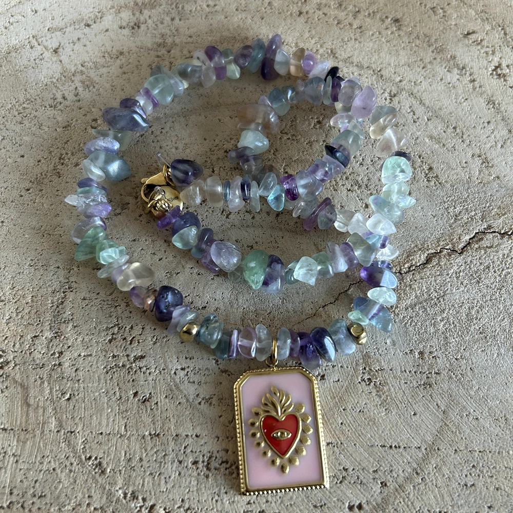 Collier fluorite & coeur sacré rose