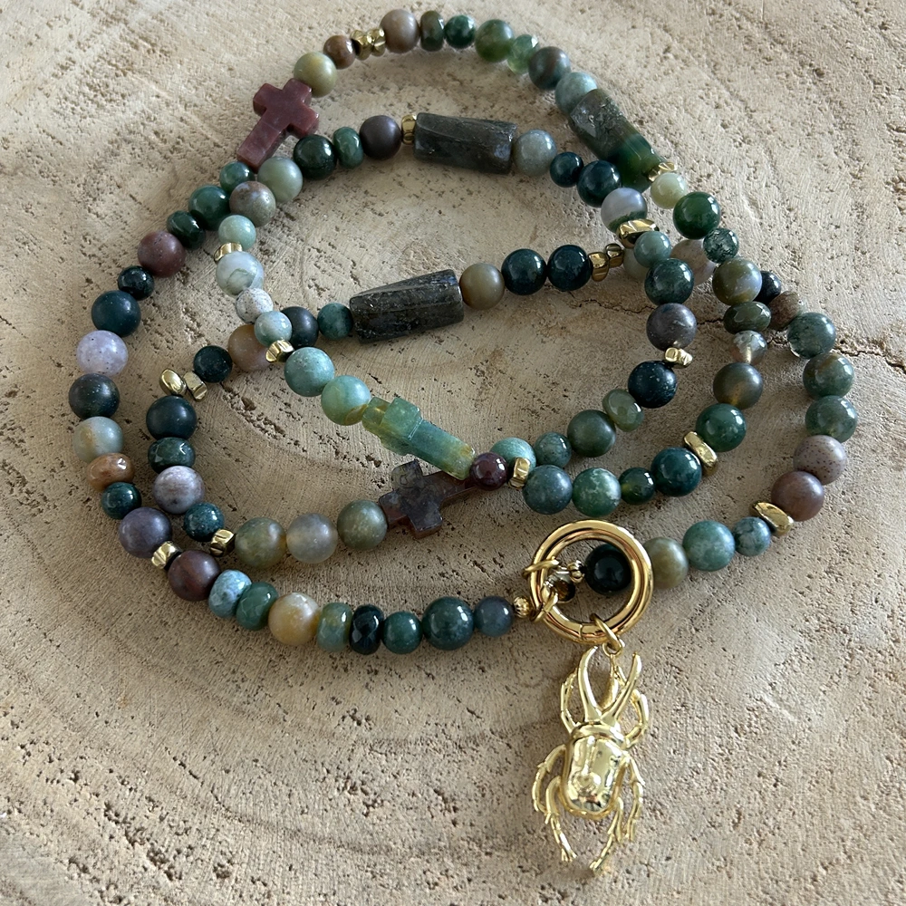 Sautoir Agate Indienne naturelle 2en1 & scarabée doré amovible