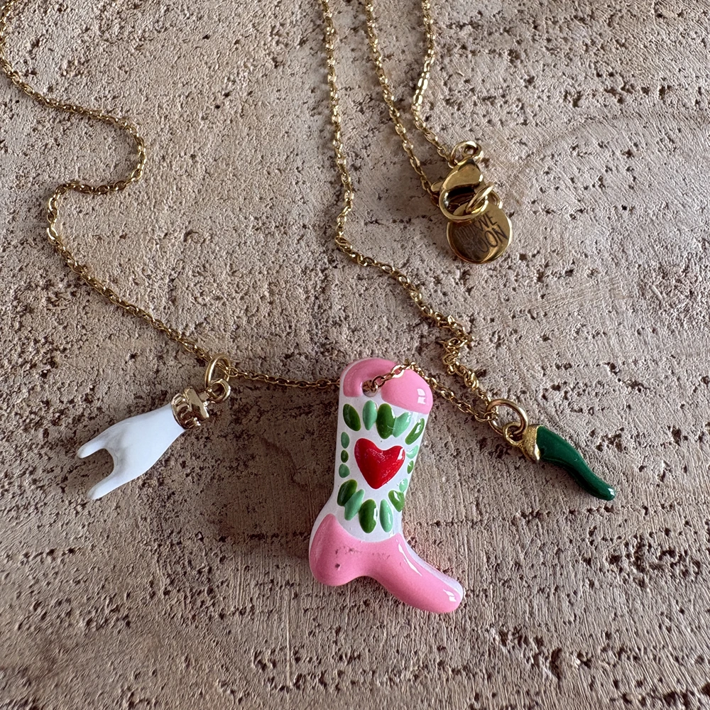 Collier Cowgirl & grigris, protection